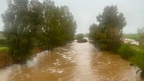 r&iacute;o-ba&ntilde;uelos