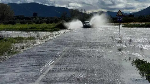 Carreteras cortadas por lluvias en Ciudad Real.