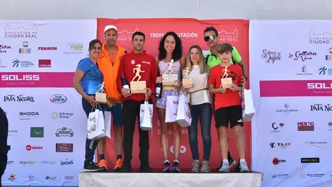Podium-(002)