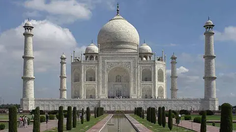 El Taj Mahal. Fuente: es.wikipedia.org