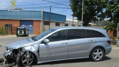 Veh&iacute;culo investigado por un delito de homicidio imprudente.