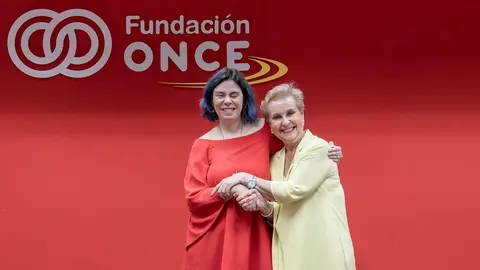 Virginia-Carcedo-y-Carmen-Quintanilla-(002)