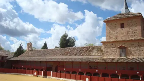Imagen-de-la-Plaza-de-toros-(002)