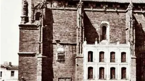 Iglesia de la Asunci&oacute;n de Valdepe&ntilde;as en 1860: Biblioteca Virtual de Castilla La Mancha