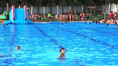 piscina-la-solana