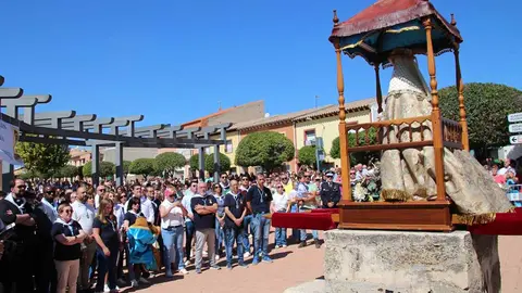 --Virgen-Altar