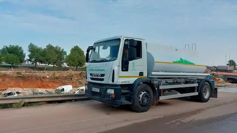 Camion-Servicios-de-limpieza-en-Valencia
