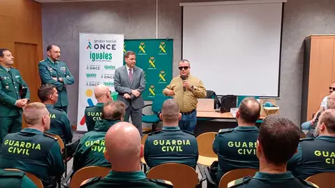 ONCE-formaci&oacute;n-Guardia-Civil2