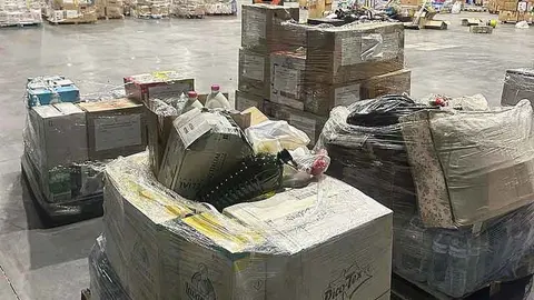 Parte de la ayuda de Aldea del Rey en el pabell&oacute;n de IFEDI.