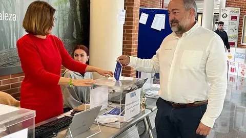 JULI&Aacute;N-GARDE-1