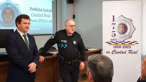 polic&iacute;a-2