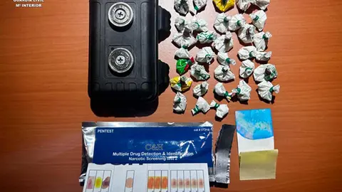 caja-imantada-coca&iacute;na
