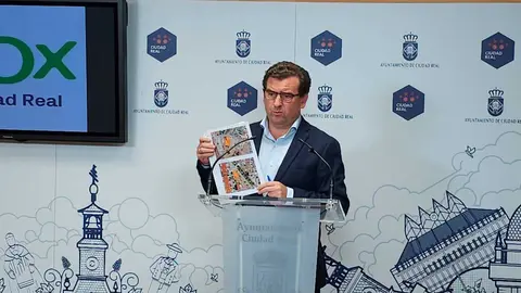 ricardo-chamorro-en-rueda-de-prensa