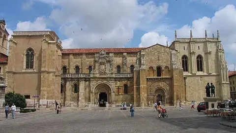 Bas&iacute;lica de San Isidoro&nbsp;de&nbsp;Le&oacute;n, lugar donde se celebraron las Cortes en 1188. Fuente: es.wikipedia.org