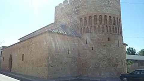 Iglesia Parroquial de Santa Mar&iacute;a de las Angustias (Arenas de San Juan). Fuente: es.wikipedia.org