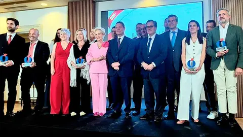 Foto-de-Familia-Premiados-(002)