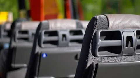 autob&uacute;s-viajeros