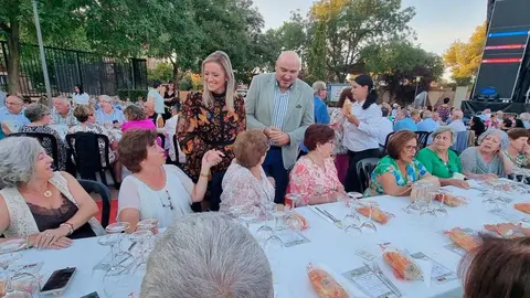 cena-homenaje-mayores-fiestas-del-vino