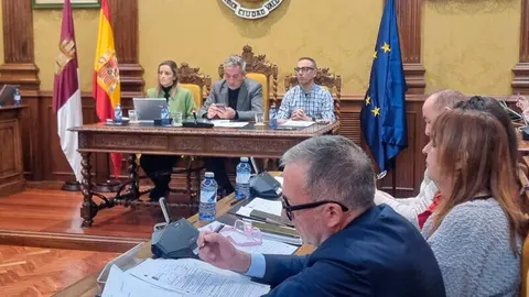 pleno-valdepe&ntilde;as-2