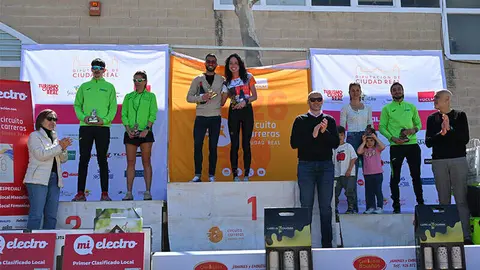 podium-bola&ntilde;os