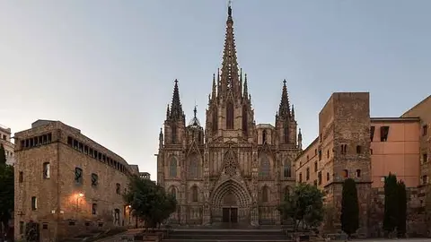 Catedral de la Santa Cruz y Santa Eulalia (Barcelona).&nbsp;Fuente: es.wikipedia.org