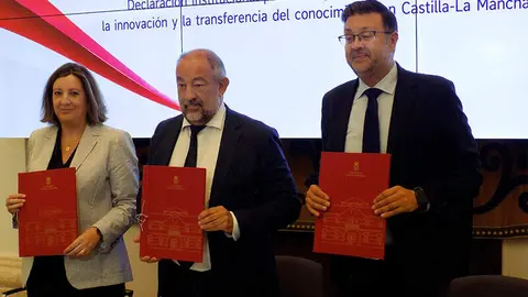 firma-adenda-uclm