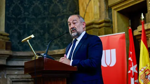 juli&aacute;n-garde-crue-3