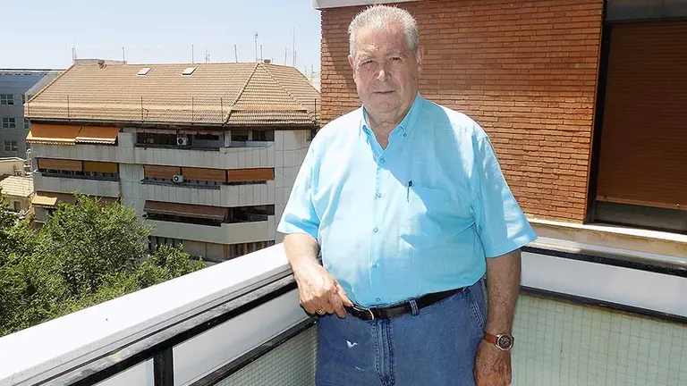 RAMÓN ROMERO GÓMEZ, el alumno más longevo de la UCLM: “Los jóvenes son fabulosos, trabajadores y estudiantes; colaboro con ellos en todo lo que pueda”