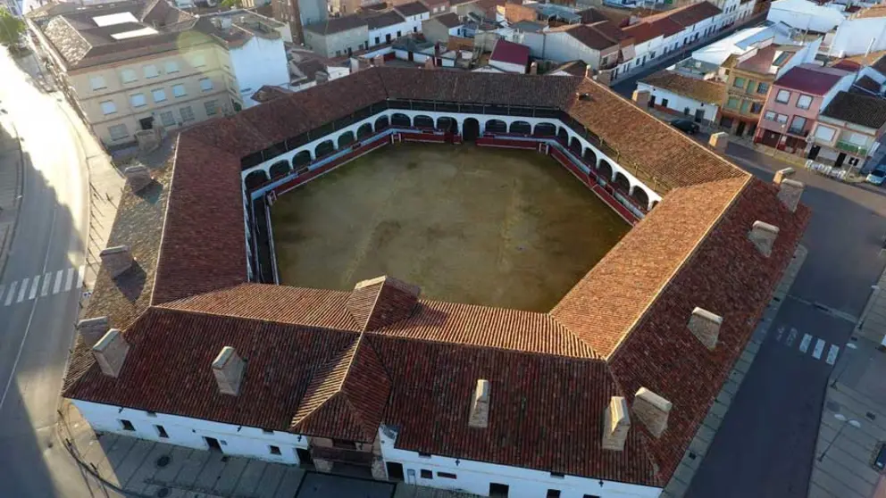 plaza-de-toros-de-almad&eacute;n