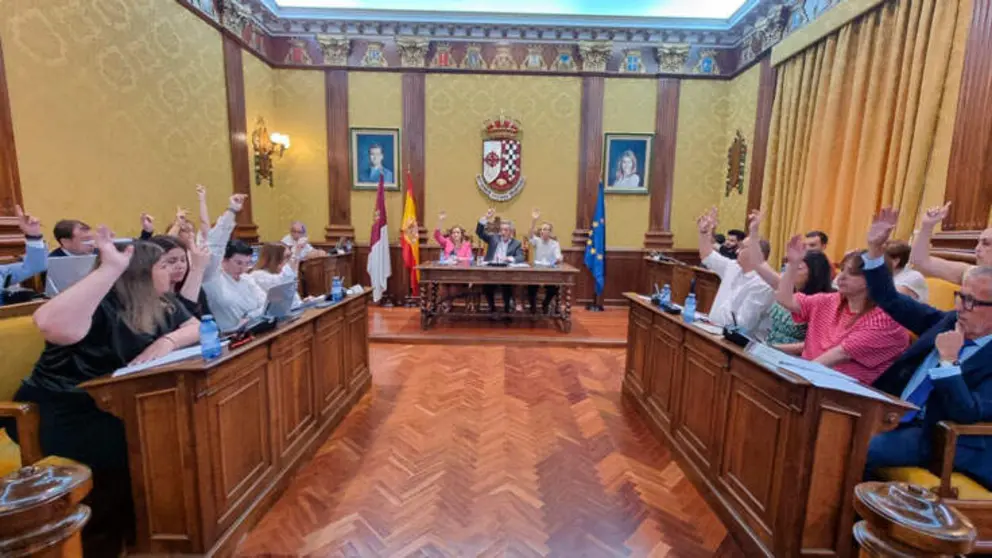 pleno-junio-valdepe&ntilde;as
