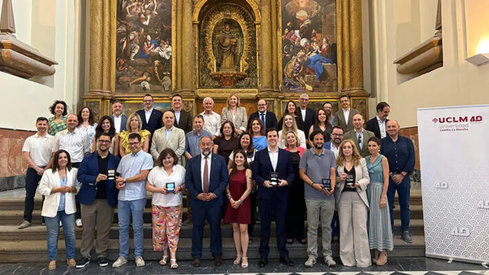 uclm-medios-comunicaci&oacute;n