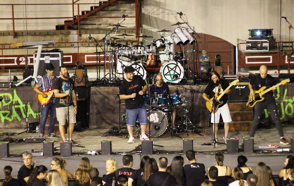 -Like you en concierto