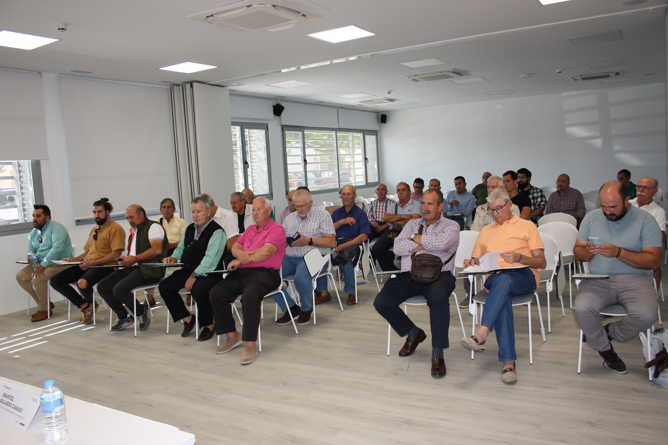 fercatur sábado, conferencia bienestar animal Federación Caza público