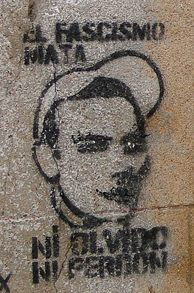 Grafitti en recuerdo a Carlos Palomino.
Fuente: madridafondo.blogspot.com