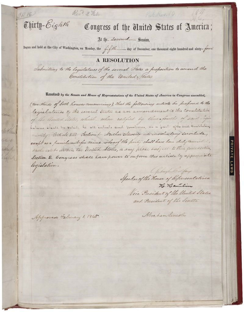XIII Enmienda, en el Archivo Nacional de los Estados Unidos. Fuente: es.wikipedia.org