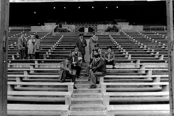 Empleados del Calderón vació. Fuente: es.wikipedia.org