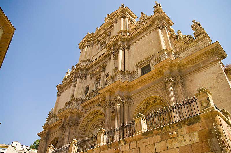 La Colegiata de San Patricio en Lorca, construida en honor al santo en cuyo día se libró la batalla. Fuente: es.wikipedia.org