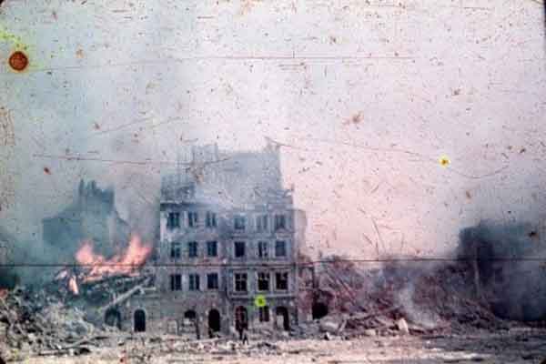 “Alzamiento de Varsovia, por Ewa Faryaszewska. Fuente: es.wikipedia.org