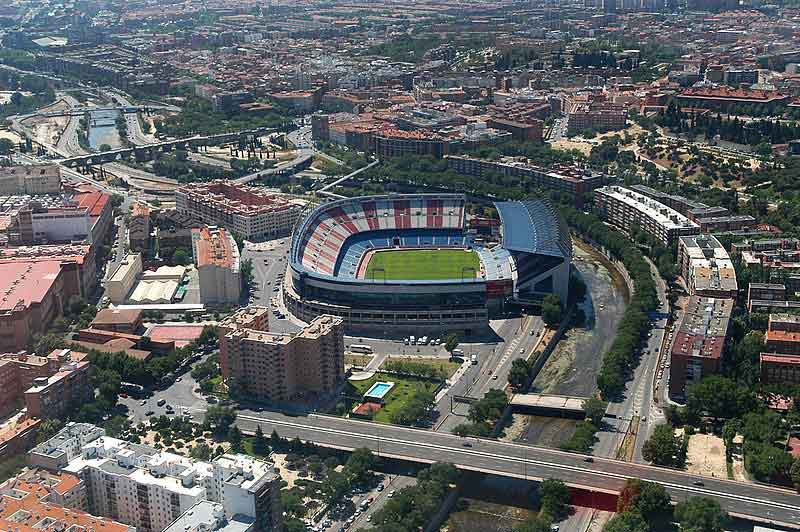 Estadio Vicente Calderón. Fuente: es.wikipedia.org
