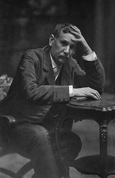 Galdós fotografiado por Pablo Audouard hacia 1904. Fuente: es.wikipedia.org