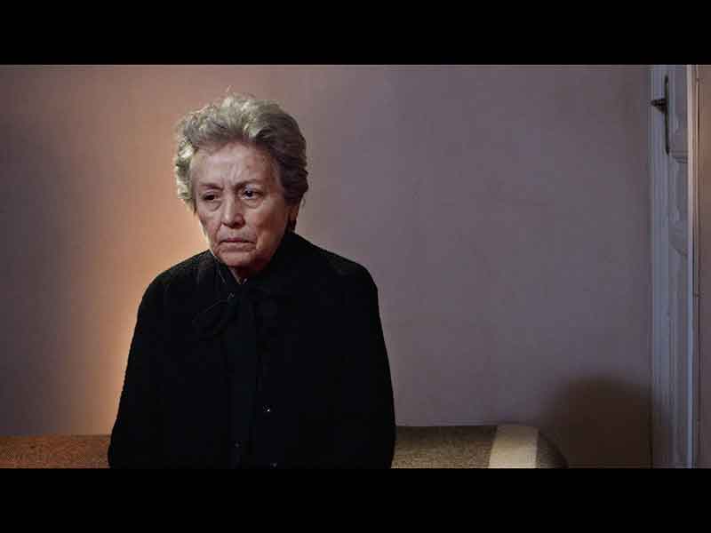 Amparo Baró en una escena del cortometraje Eutanas S. A. Fuente: es.wikipedia.org