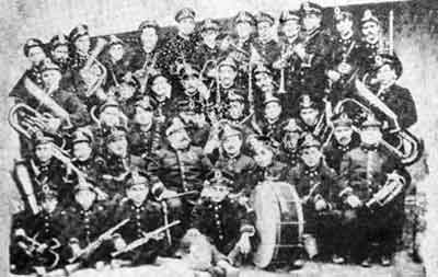 Banda de Alcázar de San Juan en 1908. Fuente: ayeryhoyrevista.com