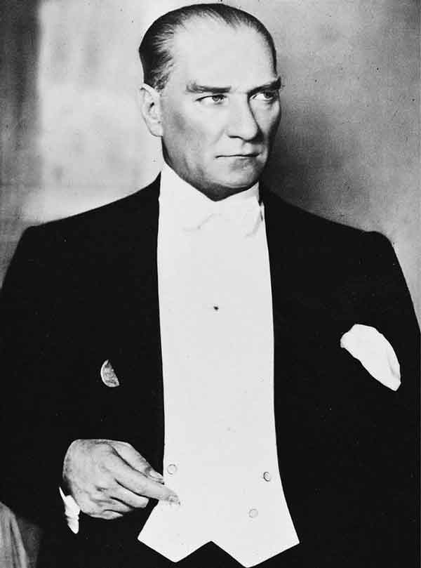 Mustafá Kermal Ataturk en 1932. Fuente: es.wikipedia.org