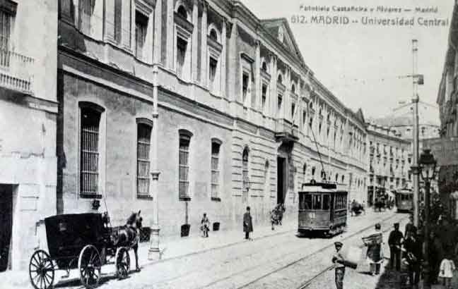 Fachada de la Universidad Central a finales del siglo XIX. Fuente: Wikimedia