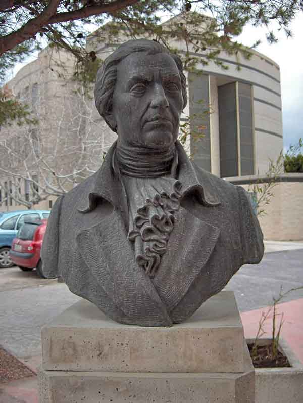 Busto de Francisco Javier Balmis. Fuente: es.wikipedia.org