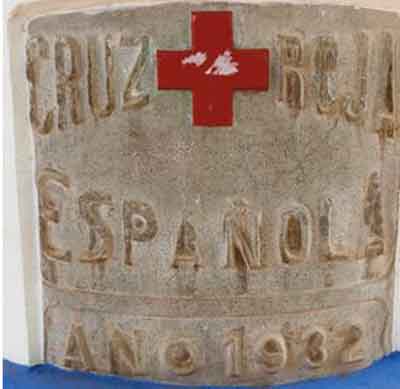 Primera piedra del dispensario de urgencia daimieleño. Fuente: motilladelazuer.es