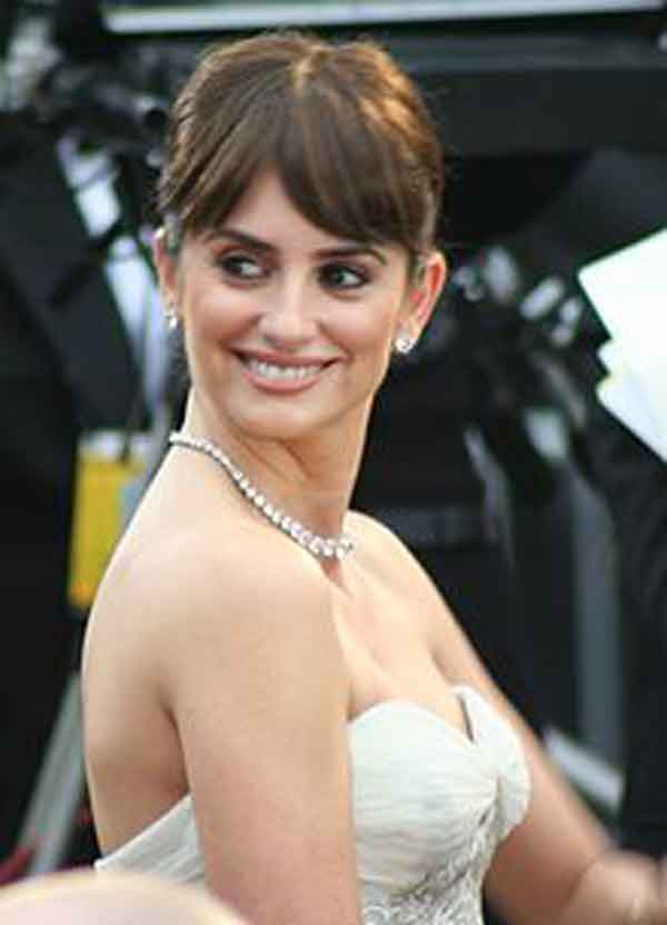 Penélope Cruz en los Oscar 2009. Fuente: es.wikipedia.org