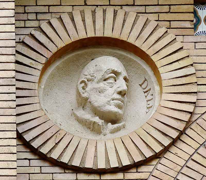 Imagen de Benito Daza en la Antigua Facultad de Medicina de Zaragoza. Fuente: es.wikipedia.org