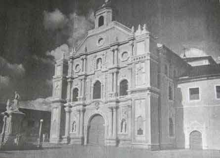 Convento franciscano de Manila. Fuente: es.wikipedia.org