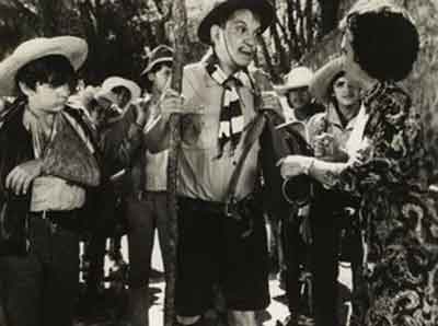 Cantinflas en la película “El profe” (1971). Fuente: es.wikipedia.org